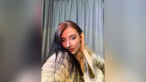 NicoleLuxe — my selfie🍓