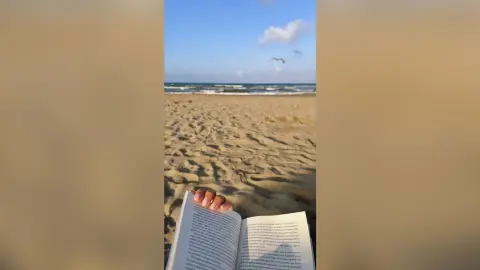 Violeta — 🏖️