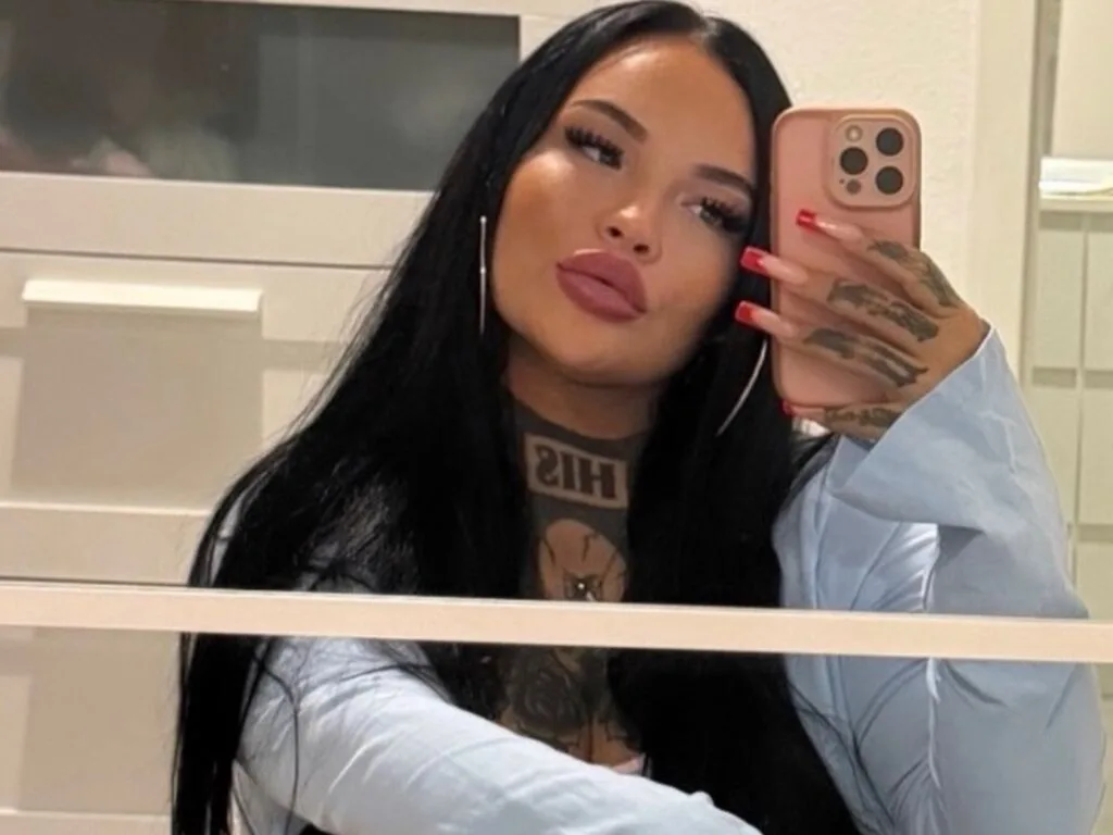 MelinaCurves
