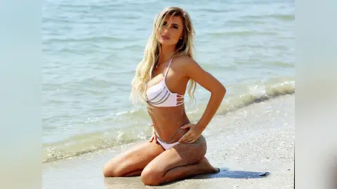 Emma — Sea and Tan
