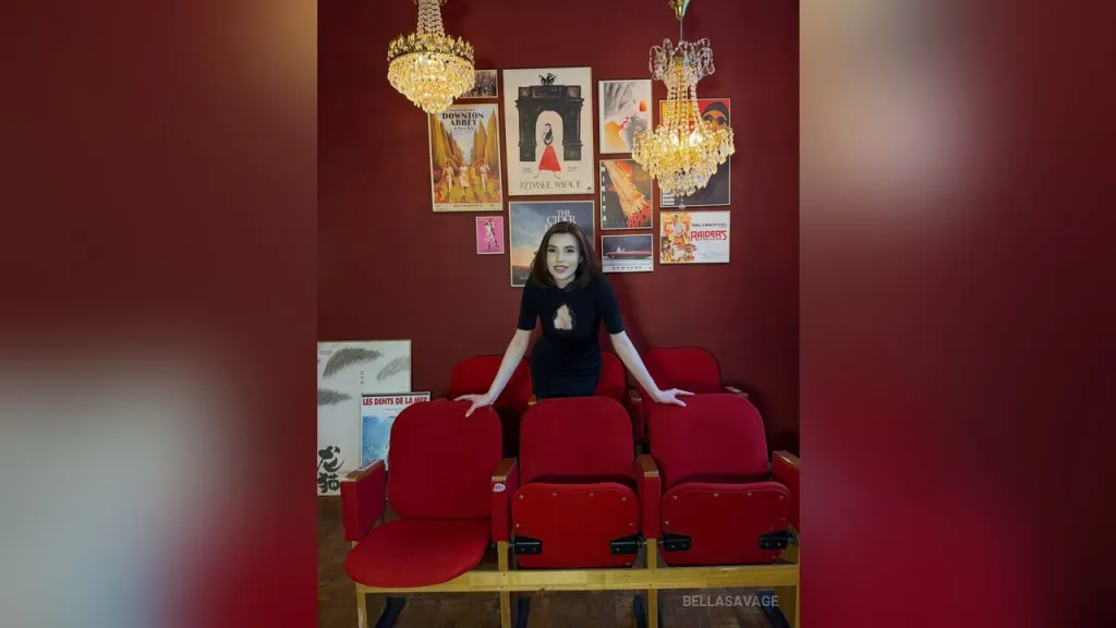 BellaSavage — Valentine's Day in the cinema? 🍿💘