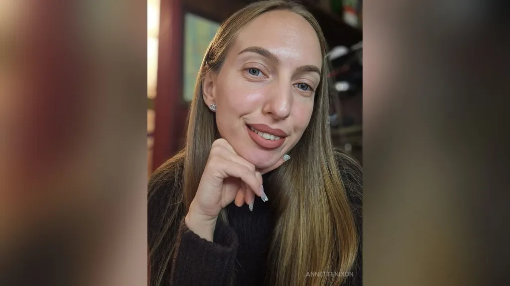AnnetteNixon — Blondes do it better😏