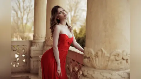 ElaRossie — Princess Alone in The Castle