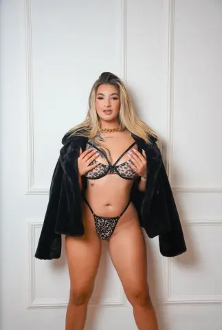 gia_monroe — Streamate Photos