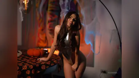 Yasmina — Halloween Girl 🎃