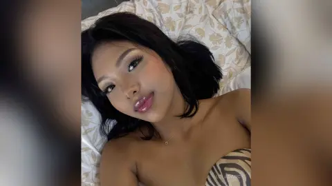 LolaDarcy — Cute Face
