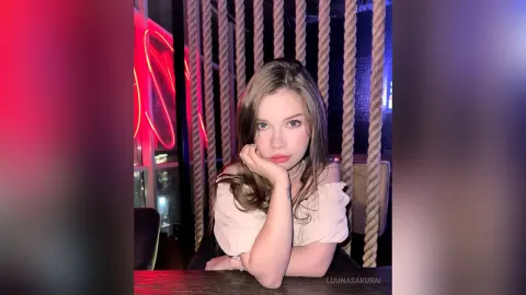 LuunaSakurai — Kitty