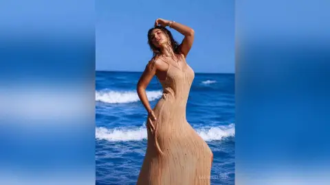 SarahDelight — Summer wetness 