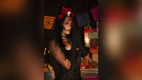 AmyReymolds — Halloween 2025