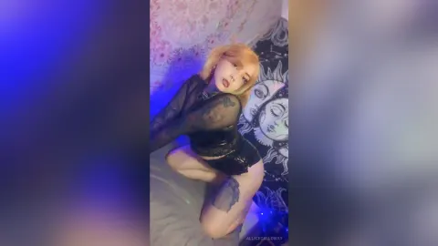 AlliceCalloway — Blonde girl for you 🖤