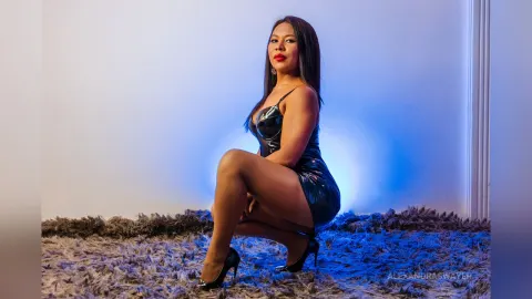 AlexandraSwayer — Latex 🔥