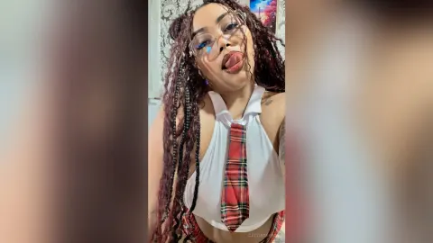CattleyaBron — Very horno schoolgirl😈