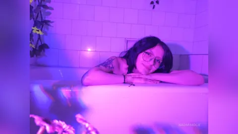 NaomiMolie — 122