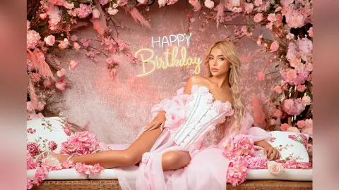 ArianaRoux — I´ts My Birthday