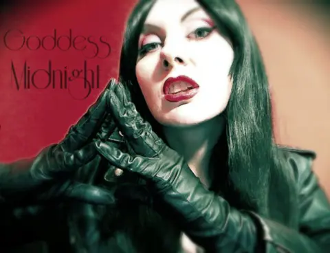 GoddessMidnight — Streamate Photos