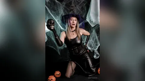 GretaVoss — Halloween