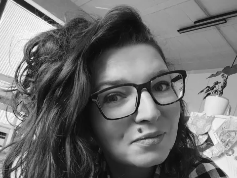 EmaBastien — LiveJasmin cam model