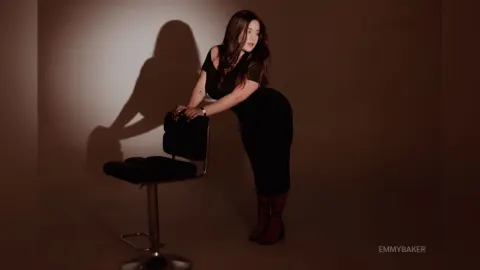 EmmyBaker — hello!!