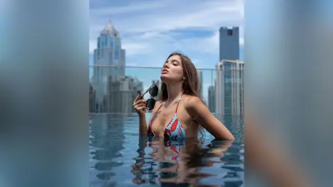 AmillyStar — High building pool  