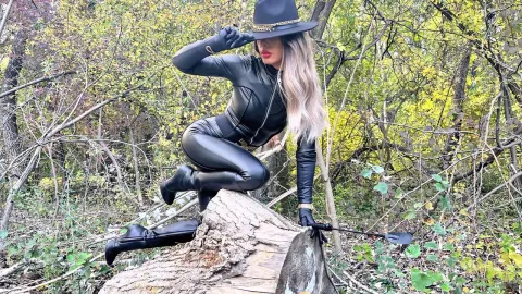 AdamsEvelin — latex jaguar