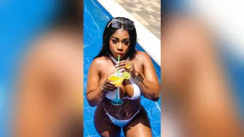 FarahLucy — You want?🍸