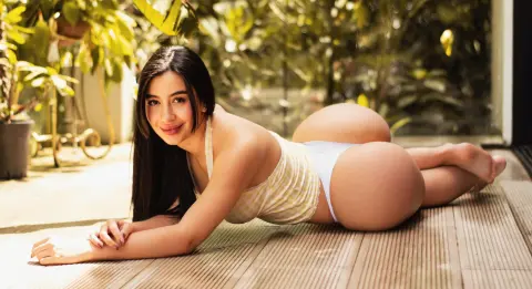 ARIANA_JAMESS — Streamate Photos