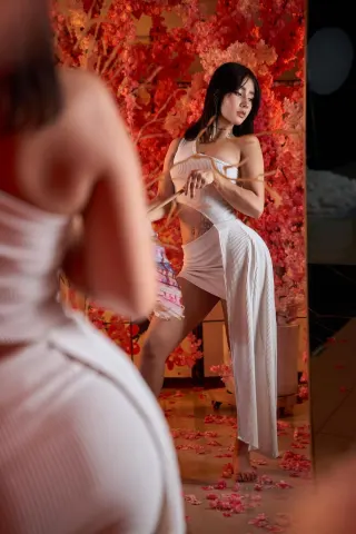 SophieMoneet — Streamate Photos
