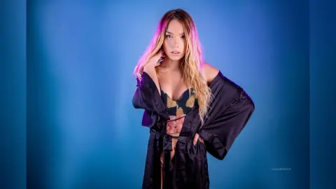 CarolineMayer — 💙 💜 🖤