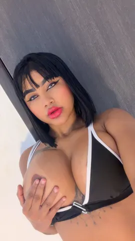 Shalinarr — Streamate Photos