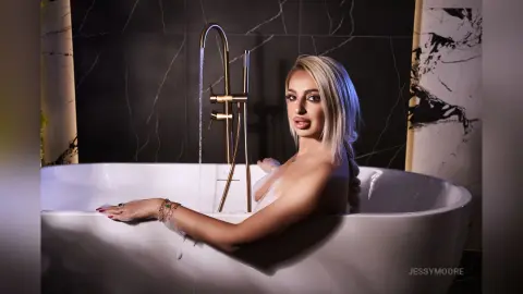 Jessy — Shower !?