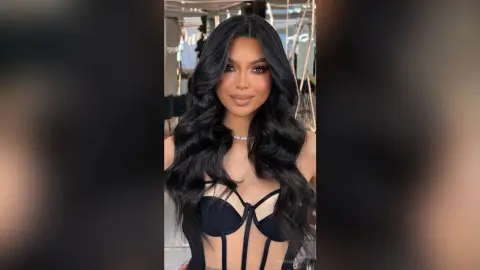 MarianaMelo — A little glam