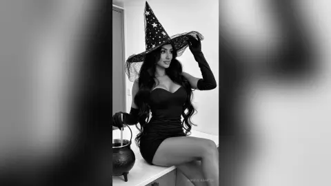 AngelicaSantos — Halloween 👻