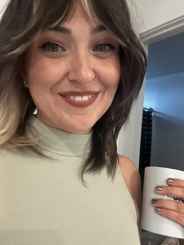 Cleanjoleen — Streamate Photos