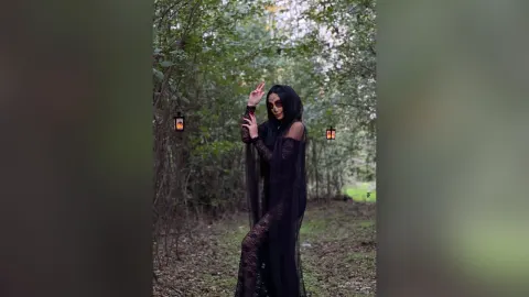 LoraEve — Halloween.
