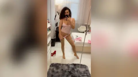 MayraKade — Selfies