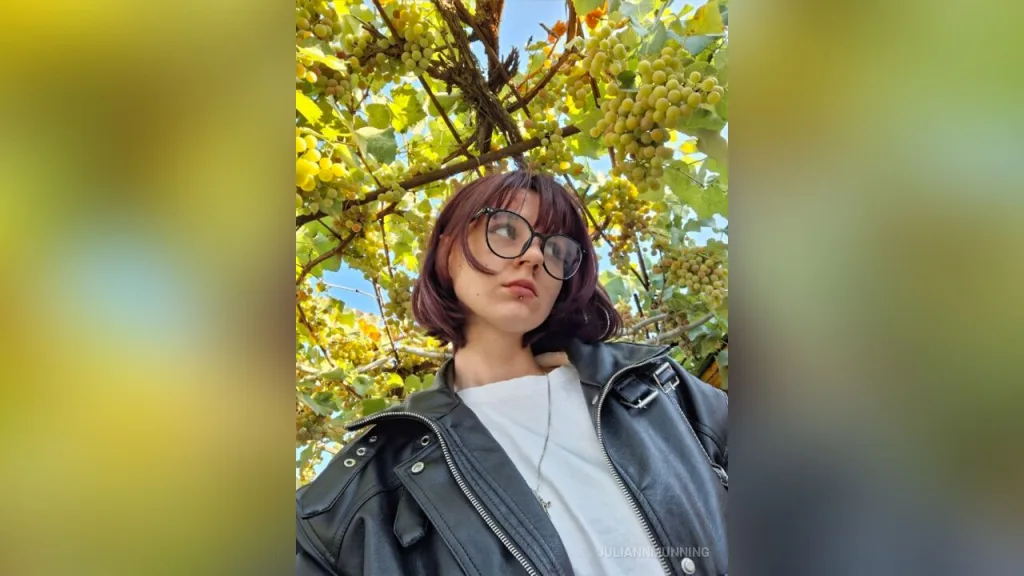 JuliannMunning — live cam