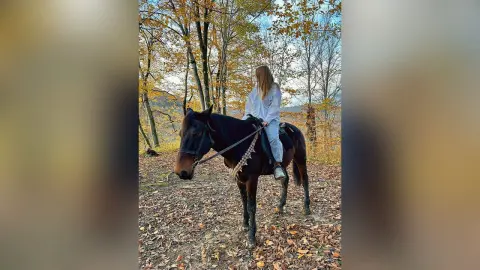 JanieWildy — selfie