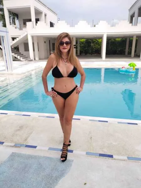 TianaJohnsson — Streamate Photos