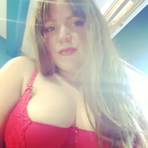Sashsta — Streamate Photos