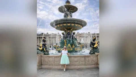 Carolina — I wanna kiss you in Paris