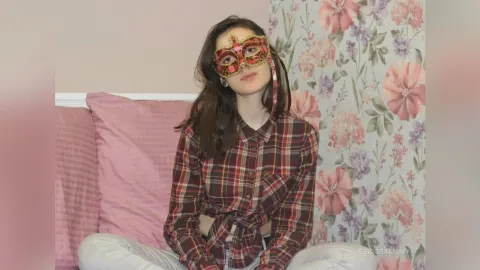 EsidoraEmmy — A serious lady
