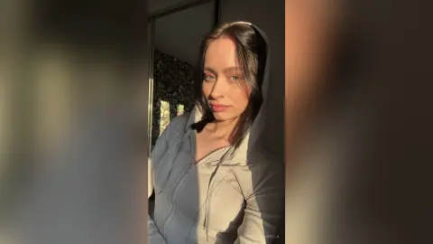 MindyCafarella — 4
