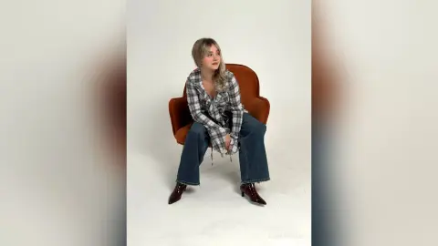 AmmyMoore — i am cute