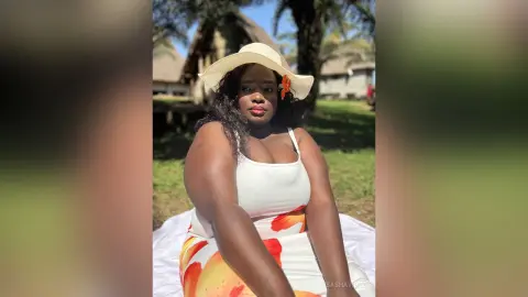 SashaVibez — lonely summer