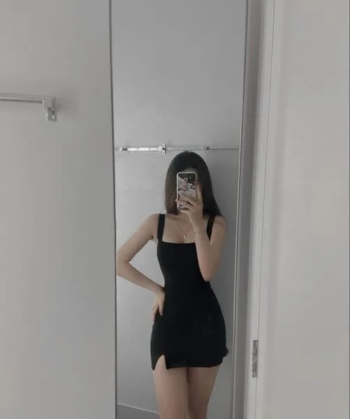 Shuleee — Streamate Photos