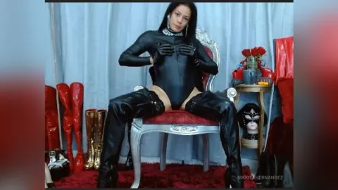 NikkitaHernandez — .