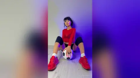 MelissaWonders — Shall we play soccer?⚽