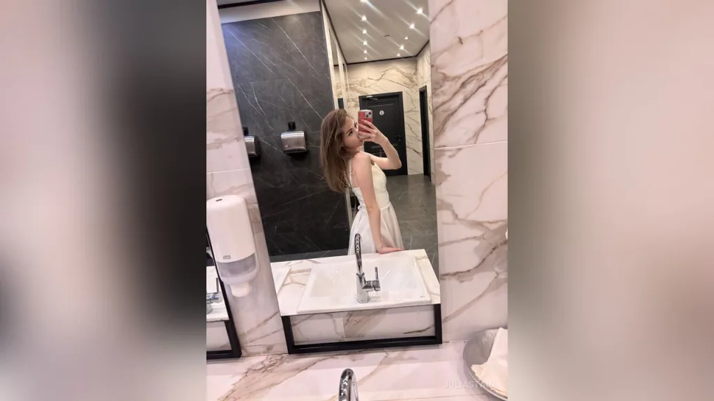 JuliaStain — my first album!🔥