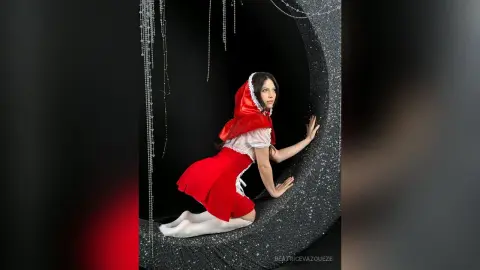 BeatriceVazqueze — ✦ Red Riding Hood