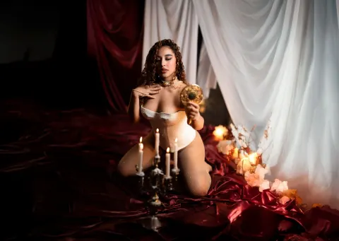 AlaiaBell — Streamate Photos